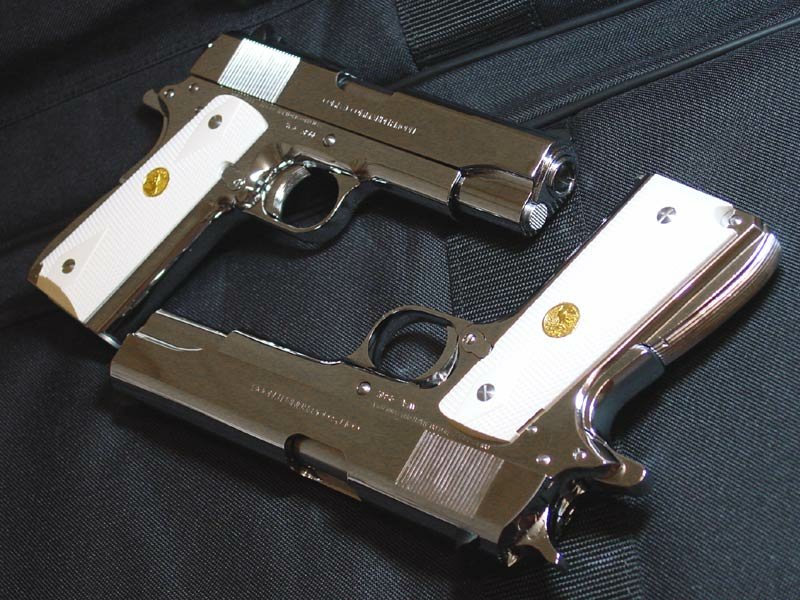 世界で最も有名な拳銃 M1911とベレッタm9 優れているのは 民間軍事ネットワーク Pmn White Order